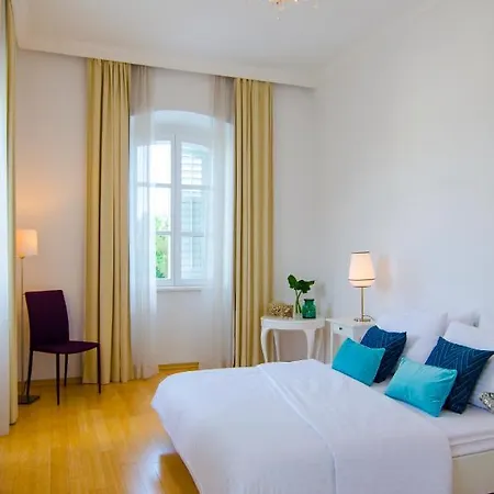 Apartment Gardino 1881
